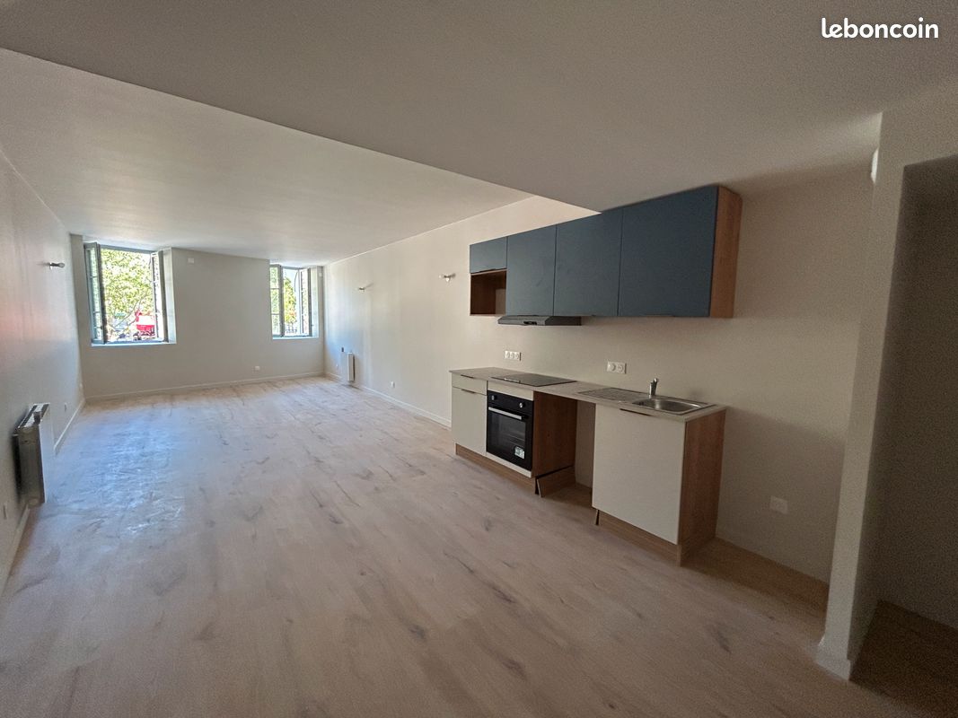 Appartement 2 pièces 73 m² · à Annonay · 73 m² · 502 €/mois