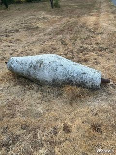 Rouleau ancien en granit 1m55 de long sur 45 de diametre (image 2)