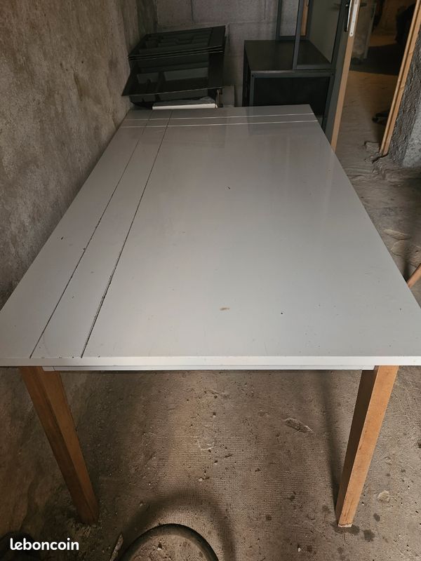 Table plus 4 chaise (image 1)