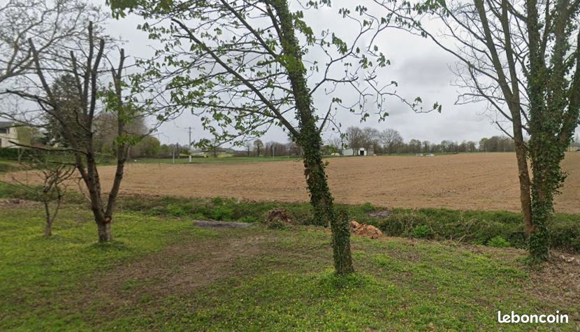 Terrain à bâtir de 271 m² à LANDUJAN (35) · 38 900 €