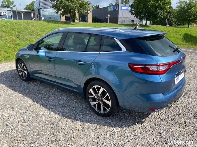 Renault megane iv estate tce 130 zen 2016 (image 25)