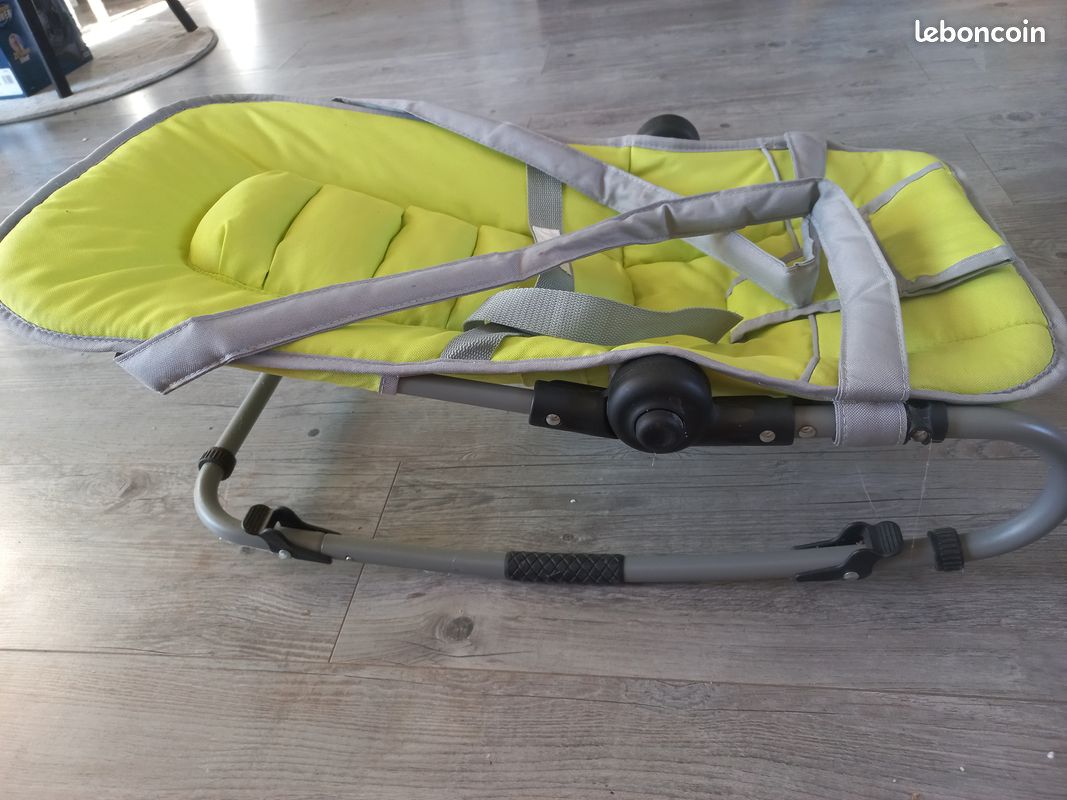 Lot equipement pour enfant 1er age - Combo Poussette, Transat, port bébé, sac à langer ... (image 6)
