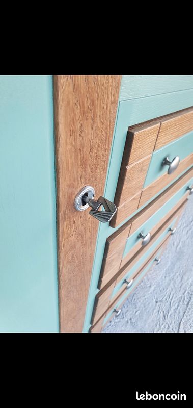 Armoire asymétrique relookée (image 5)