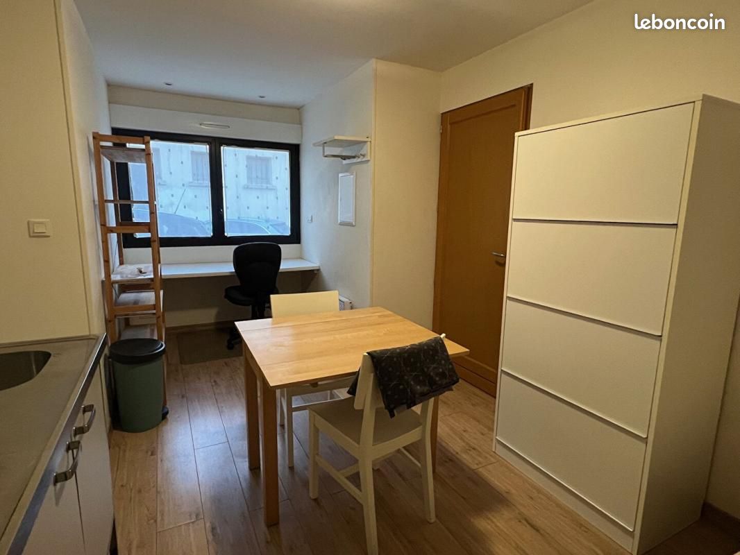 Appartement 1 pièce 18 m² · à Landerneau · 18 m² · 340 €/mois