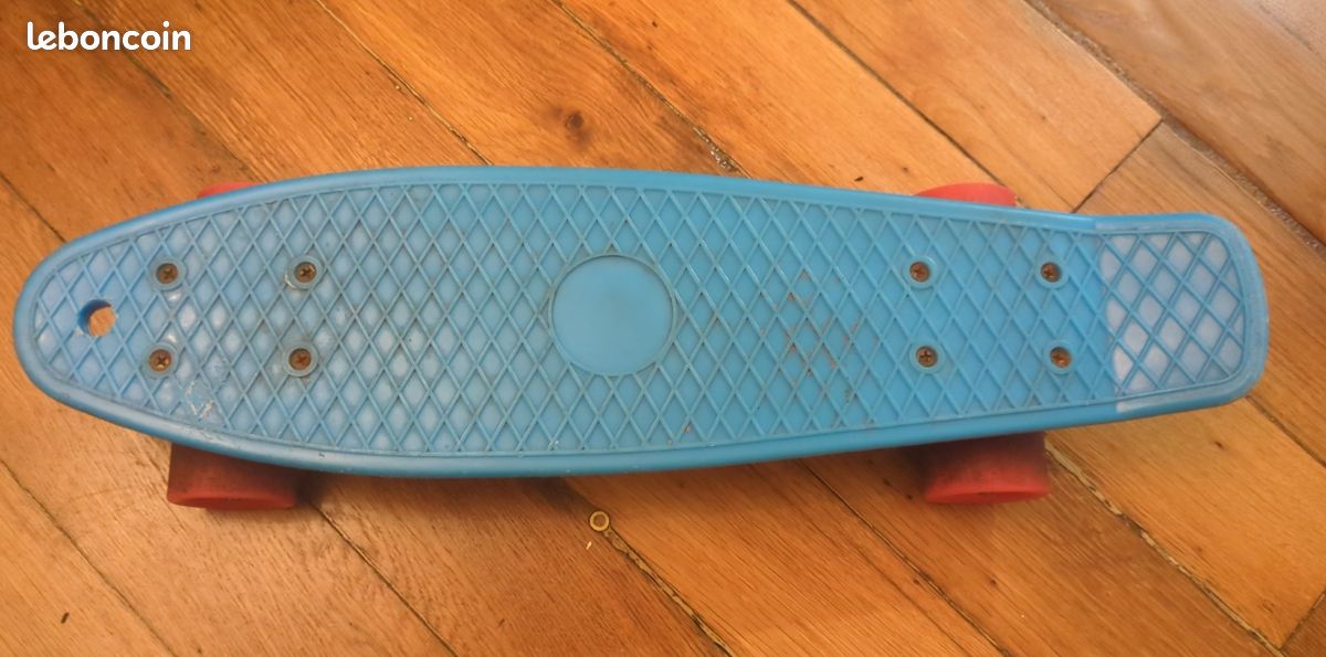 Penny board (image 1)