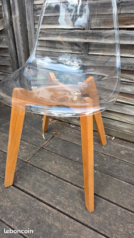 Chaise transparente (image 2)