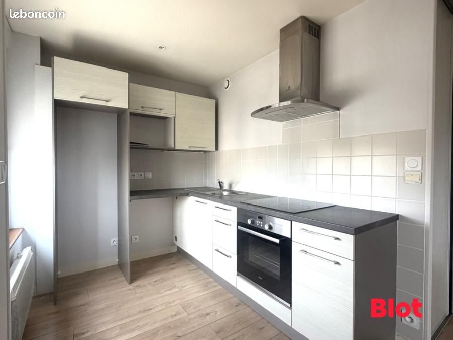 Appartement 2 pièces 56 m² · à Fougères · 56 m² · 595 €