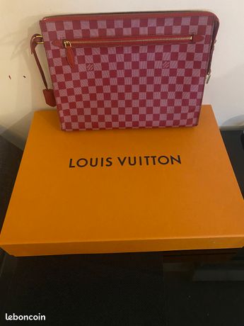 Louis Vuitton Damier Couleurs Kit Clutch Carmine