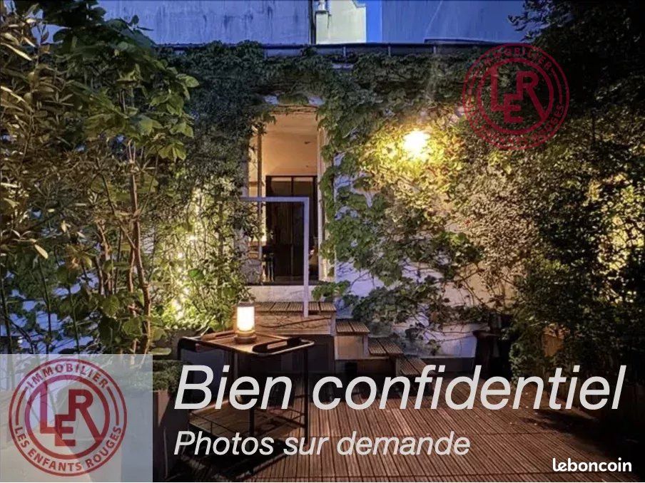 Appartement 4 pièces 240 m² · à Paris · 240 m² · 2 496 000 €