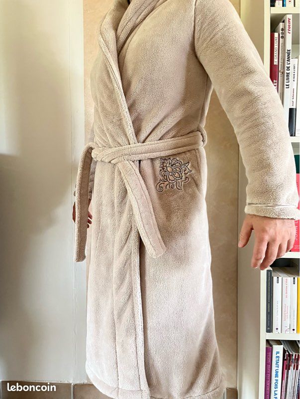 Robe de chambre Carré blanc (image 2)