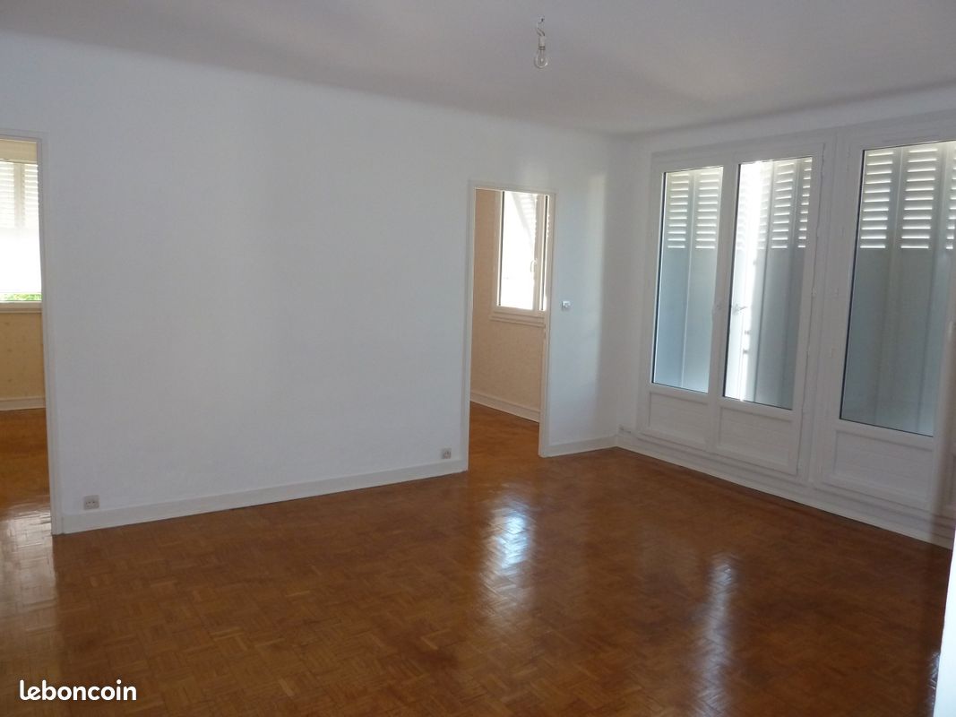 Appartement 3 pièces 56 m² · à Bourgoin-Jallieu · 56 m² · 595 €/mois