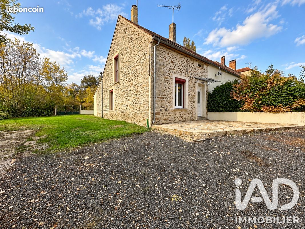 Maison 3 pièces 76 m² · à Fontenailles · 75,9 m² · 199 500 €