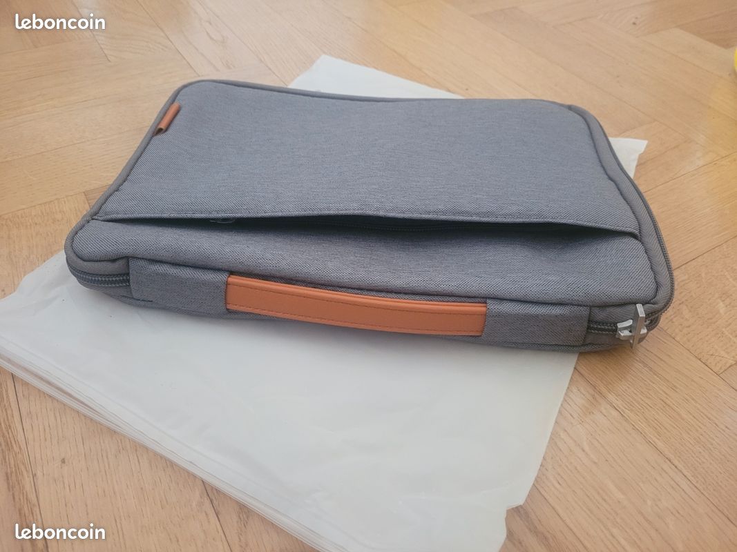 Housse PC portable / Tablette 10-11 pouces NEUF (image 1)