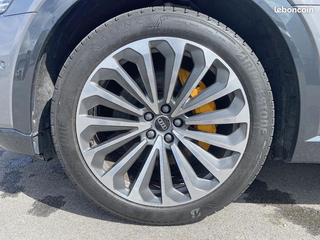 AUDI Q8 E-TRON 55 408 avus quattro (image 16)