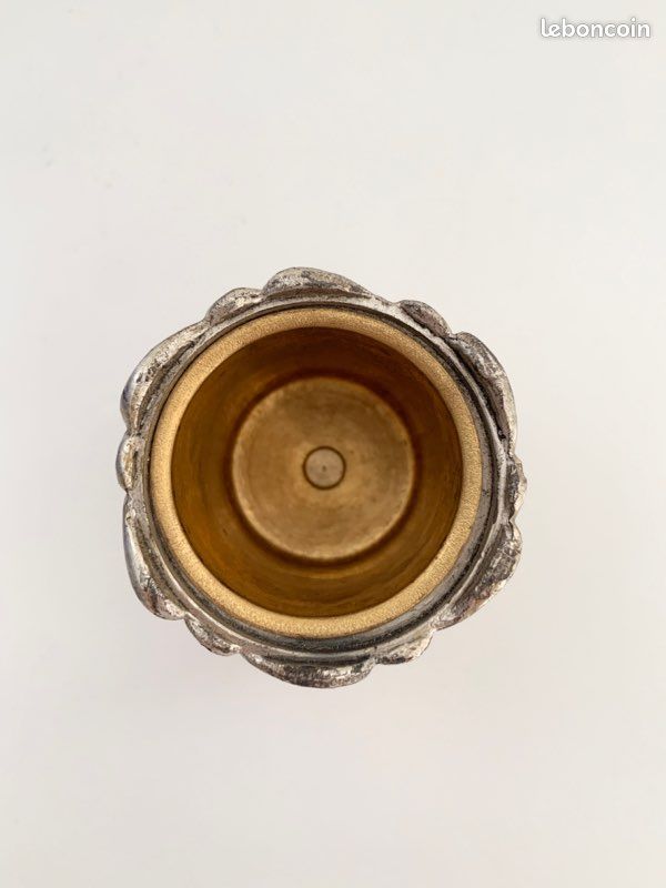 Pot Art Nouveau en métal (image 4)