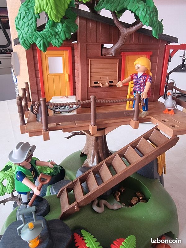 Pièce Playmobil 5557 - Échelle Rouge Pour Cabane Suspendue - Occasion En Très Bon état