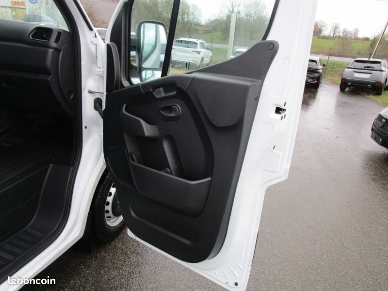 Renault Master FGN TRAC F3500 L2H2 BLUE DCI 150 GRAND CONFORT (image 10)
