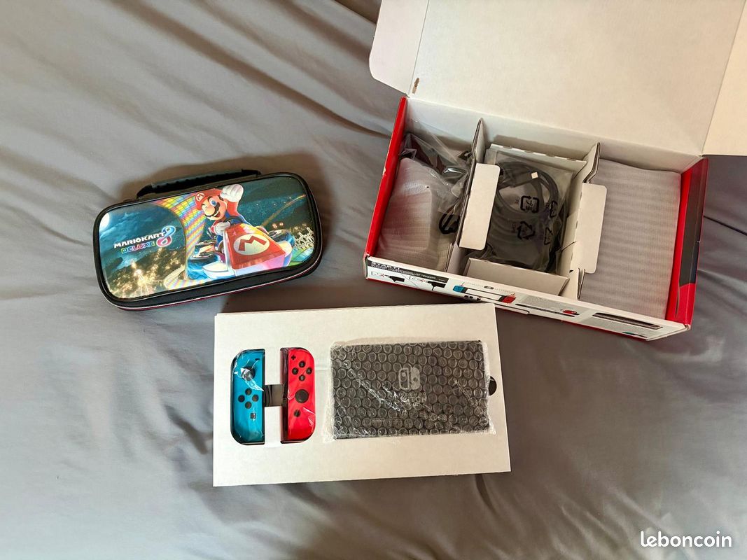 Nintendo Switch 1 complète en très bon état + sacoche Mario Kart + boîte d'origine (image 3)
