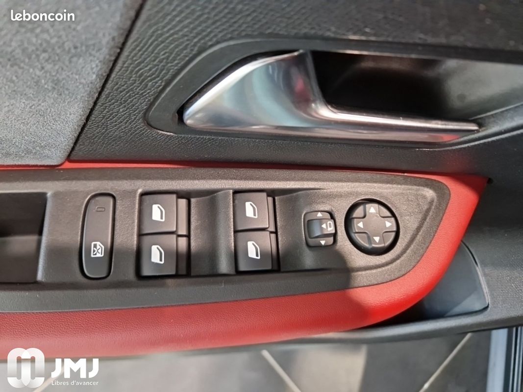 CITROEN C4 PureTech 130 S&S EAT8 Shine (image 22)