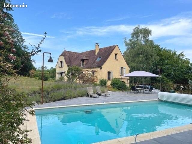 Maison 9 pièces 186 m² · à Carsac-Aillac · 186 m² · 434 000 €