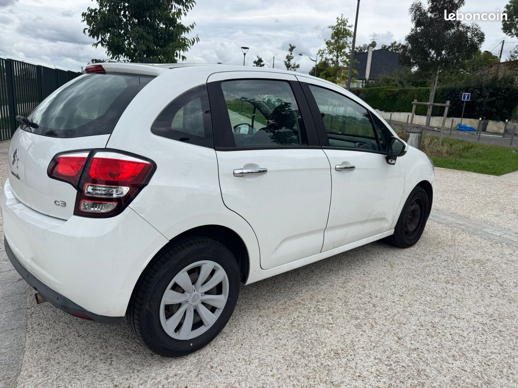 CITROËN C3 II (A51) 1.4 HDi FAP Airdream 68 cv DISTRIB ET EMBRAYAGE OK (image 2)