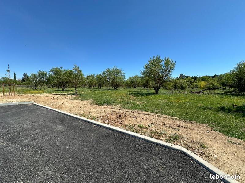 Terrain 455 m² Cabrieres D Avignon (image 1)