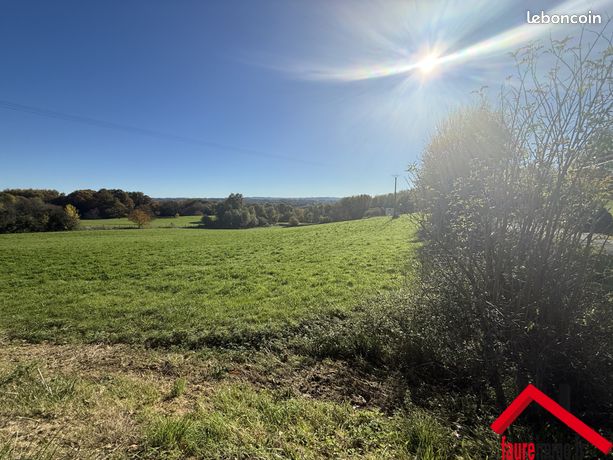 Terrain 1858 m² Sadroc