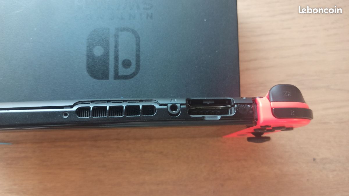 Nintendo Switch avec 3 jeux et accessoires (image 5)