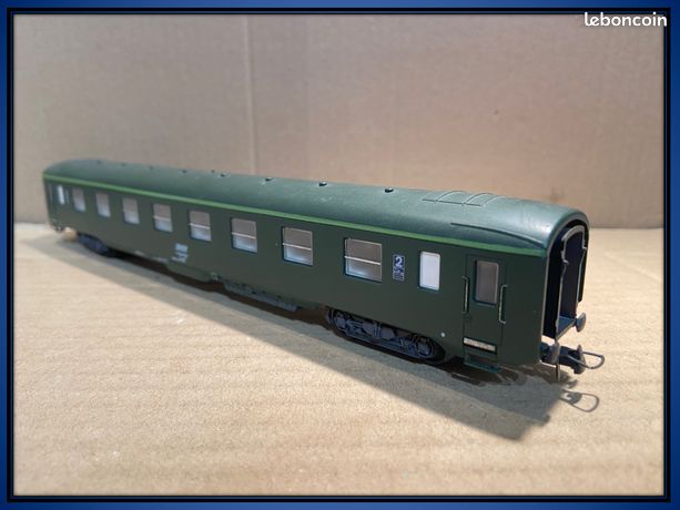 voiture LIMA ho réf 309102 | OCAZ TRAINS