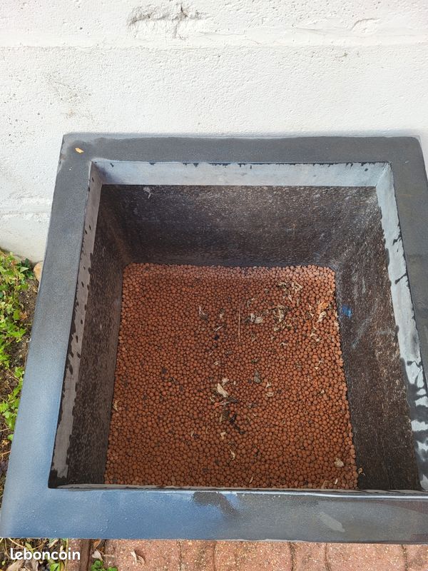 Grand pot extérieur (image 2)