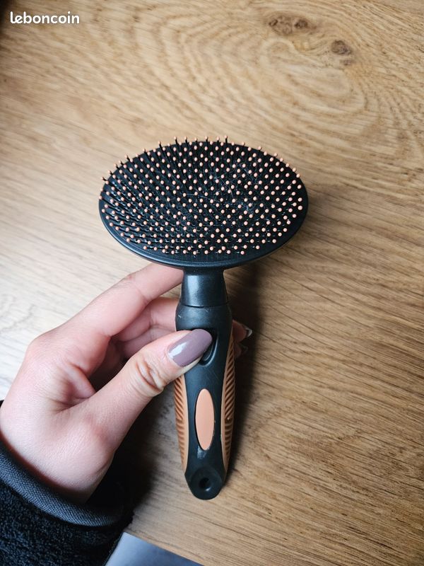 Brosse pour chien / chat (image 2)