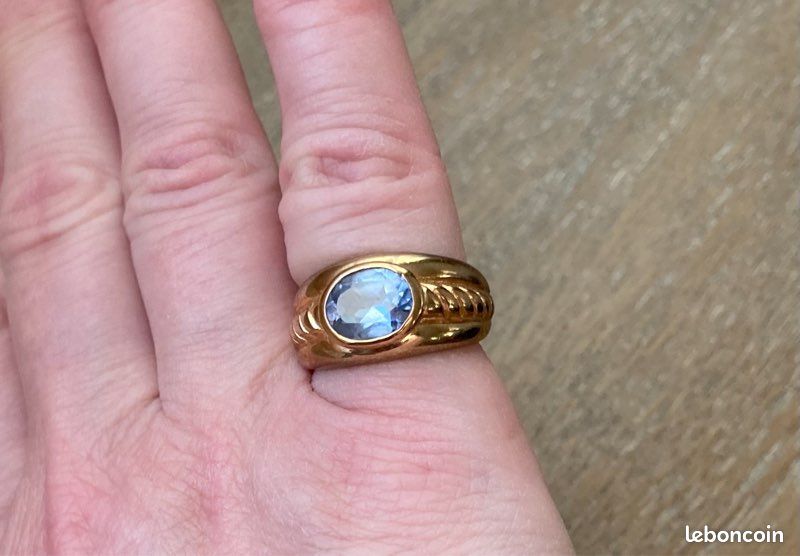Magnifique bague dorée à l’or fin et ornée d’une topaze bleue - vintage des années 1980 (image 4)