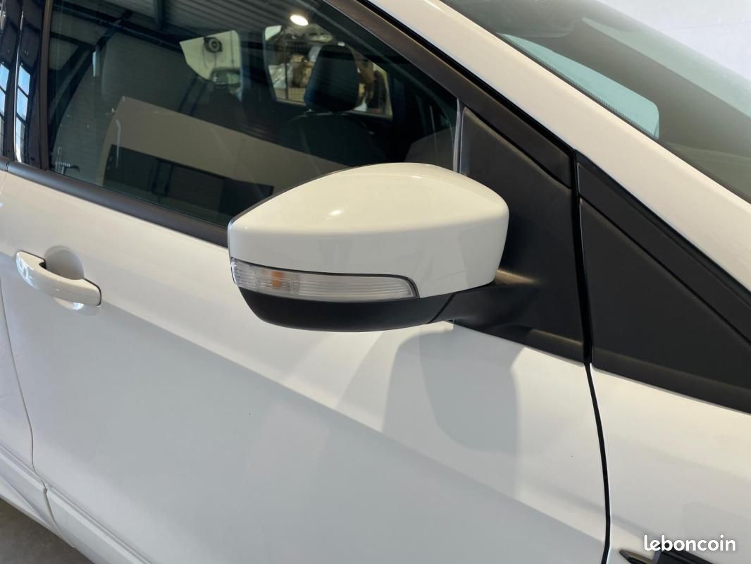 Ford Kuga 1.5 TDCi 120 S&S 4x2 BVM6 ST-Line (image 9)