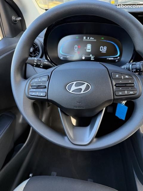 Hyundai i10 (3) 1.0 63 BVR INTUITIVE (image 12)