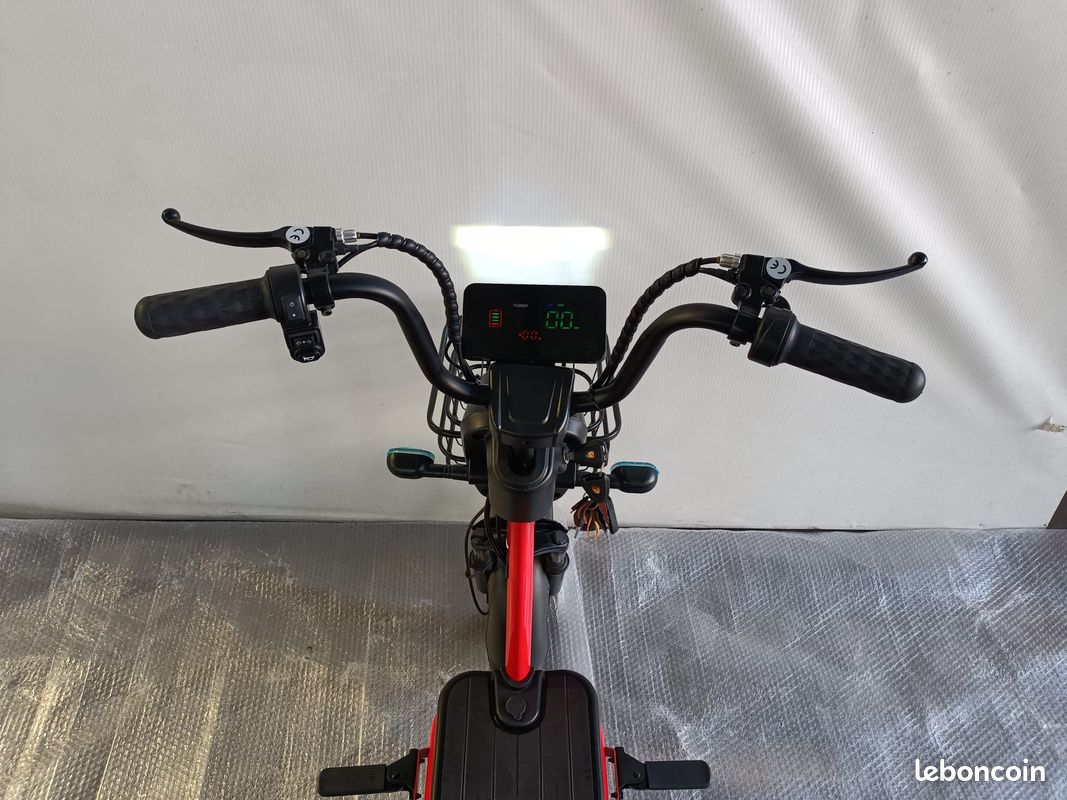 Scooter Electrique Neuf Jm Motors "EMOB 25" Motos