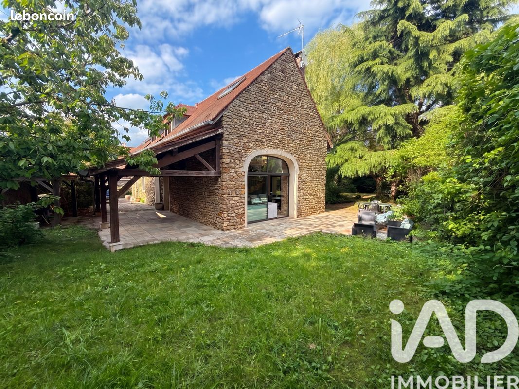 Maison 6 pièces 144 m² · à Tigery · 144 m² · 449 000 €