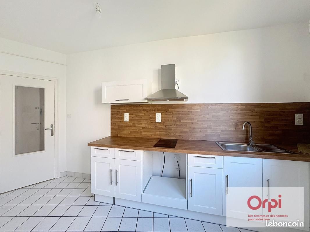 Appartement 1 pièce 49 m² · à Montluçon · 49 m² · 540 €/mois