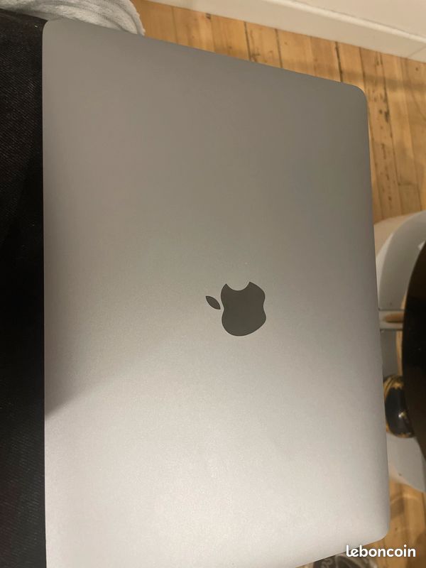 MacBook Air 2020 (image 2)