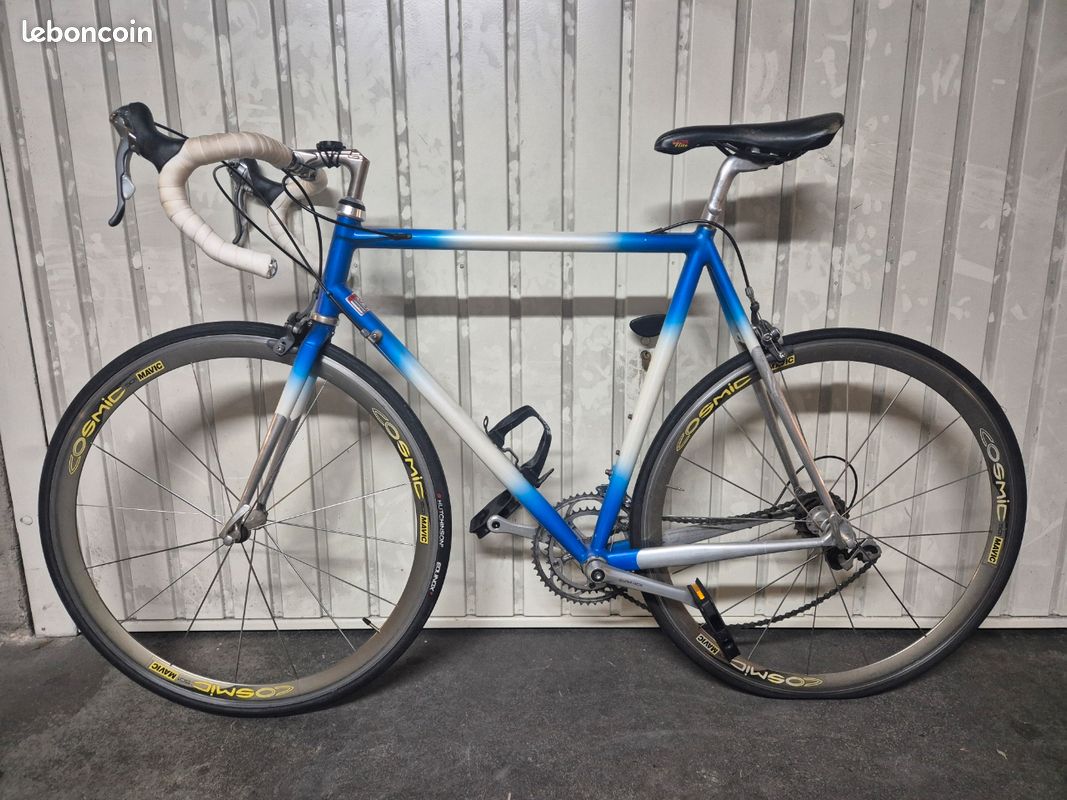 Velo course ancien vintage, jante super champion competitio à Agen