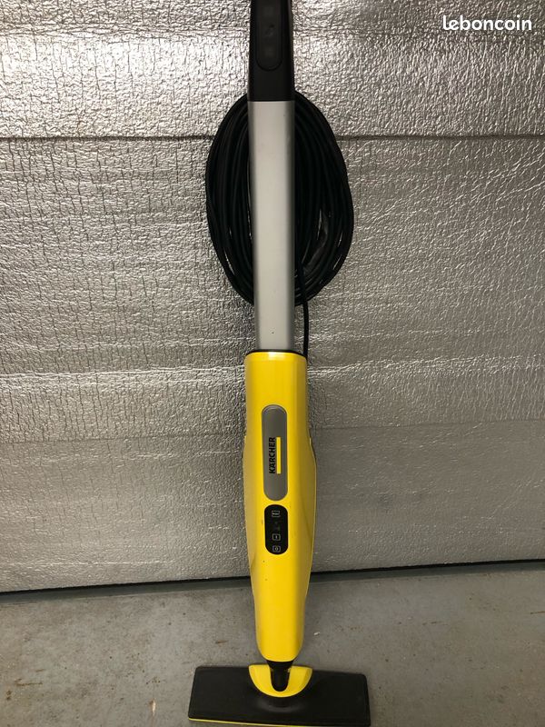 Karcher Balai nettoyeur vapeur SC 2 Upright EasyFix 1600 W Temps de chauffe ultra rapide avec buse de Sol EasyFix + serpillière microfibres + cartouche détartrante