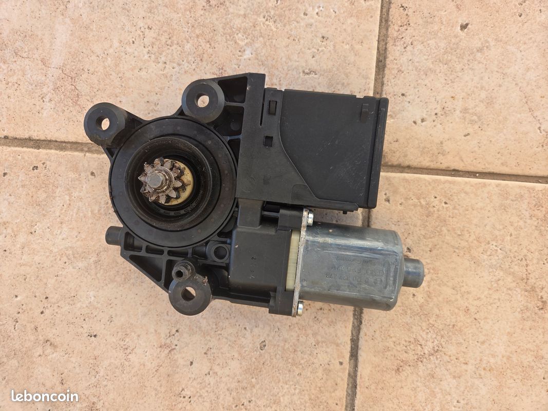 Moteur leve vitre megane 3 (image 1)