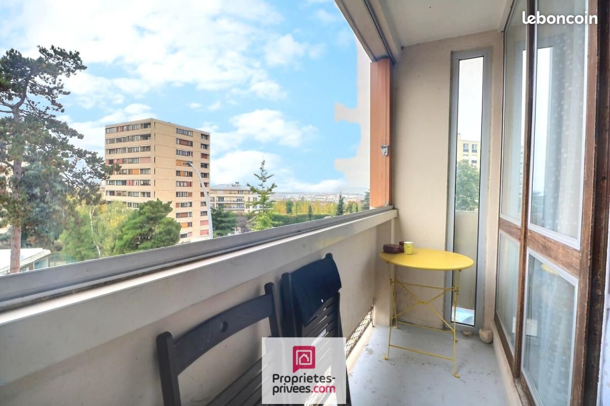 Appartement 2 pièces 42 m² · à Poissy · 42 m² · 149 000 €
