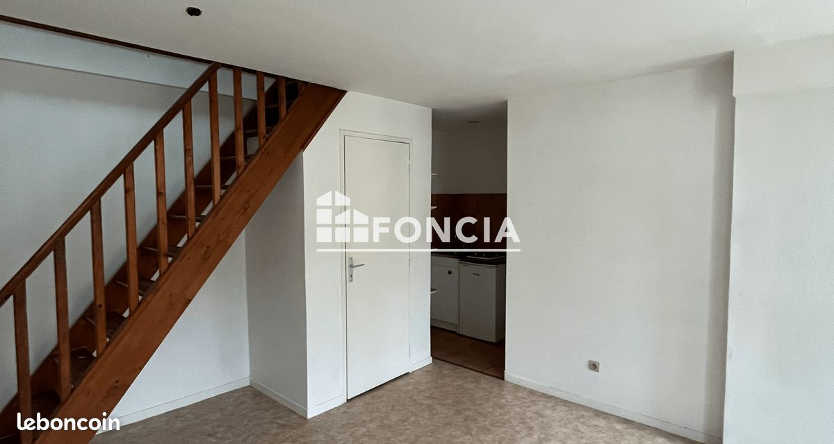 Appartement 1 pièce 32 m² · à Saint-Étienne · 32 m² · 353 €