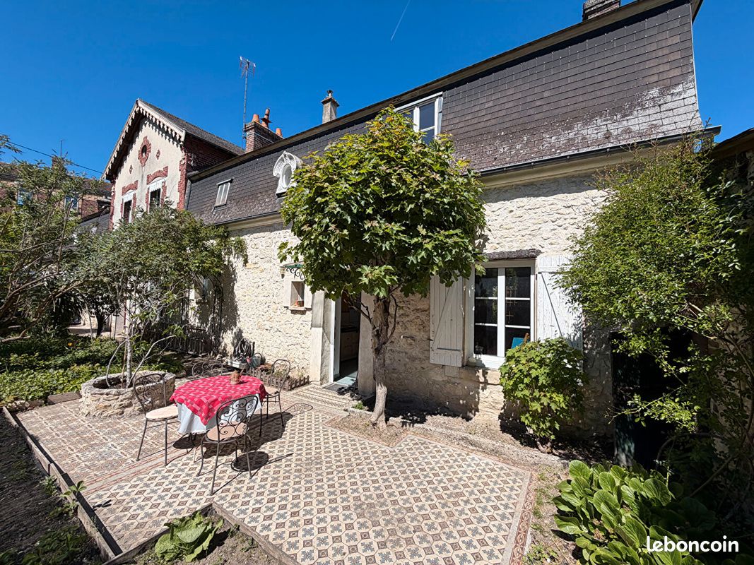 Maison 9 pièces 286 m² · à Compiègne · 286 m² · 598 000 €