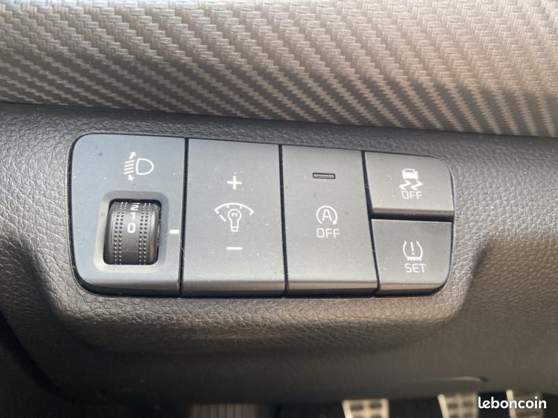 Kia Rio 1.0 T-GDI 100ch GT-Line (image 17)