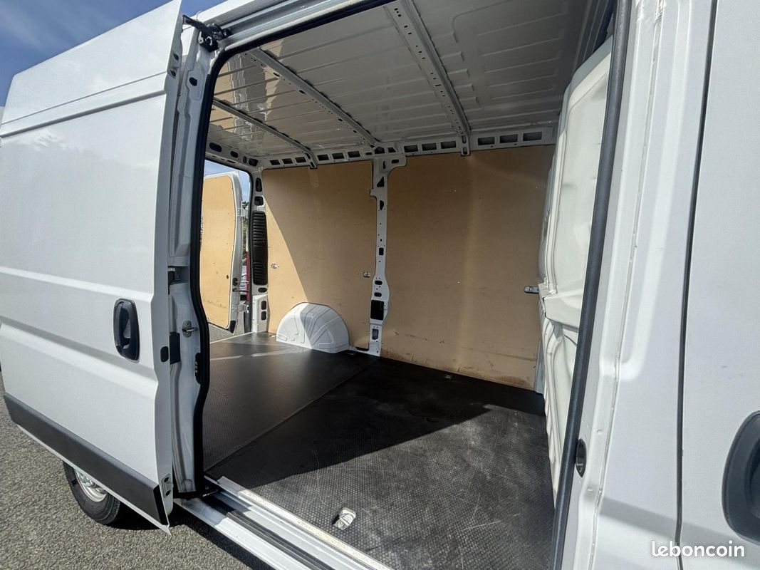 Citroën Jumper (2) 2.2 BHDI 140 3.3T L2H2 (image 15)
