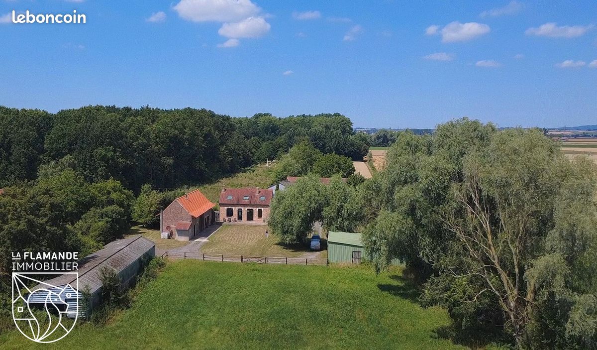 Maison 4 pièces 120 m² · à Vieux-Berquin · 120 m² · 360 000 €