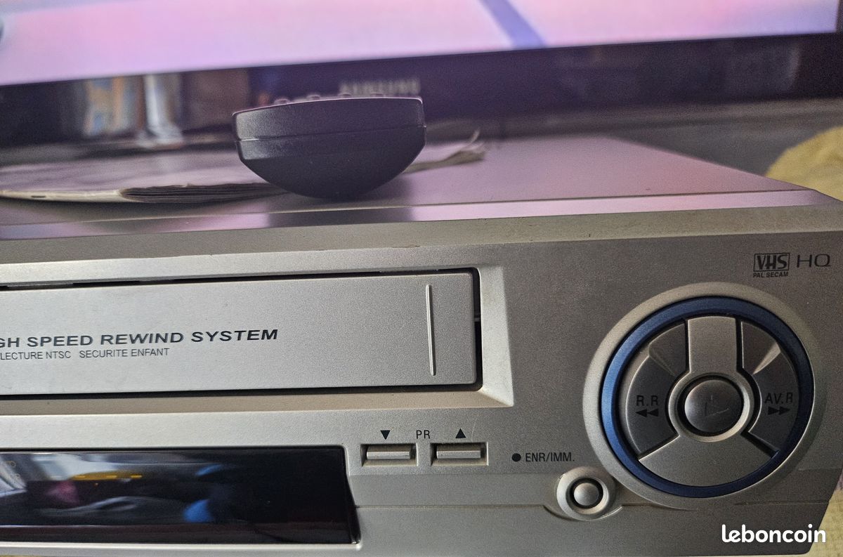 Magnétoscope Daewoo ST 241 S – VHS PAL SECAM, Sans Télécommande