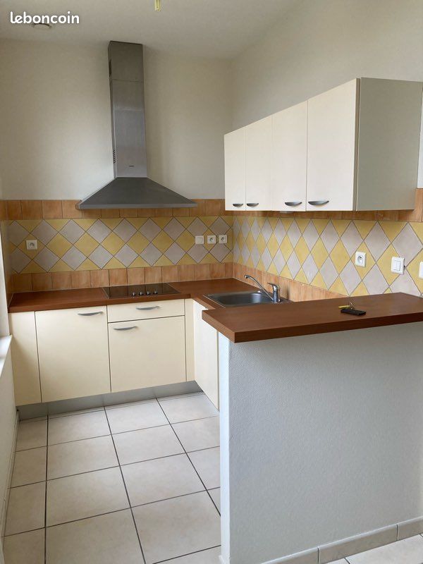 Appartement 2 pièces 45 m² · à Saintes · 45 m² · 580 €/mois
