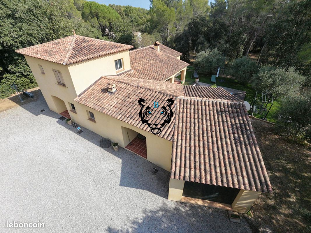 Maison 6 pièces 153 m² · à La Motte · 153 m² · 699 900 €